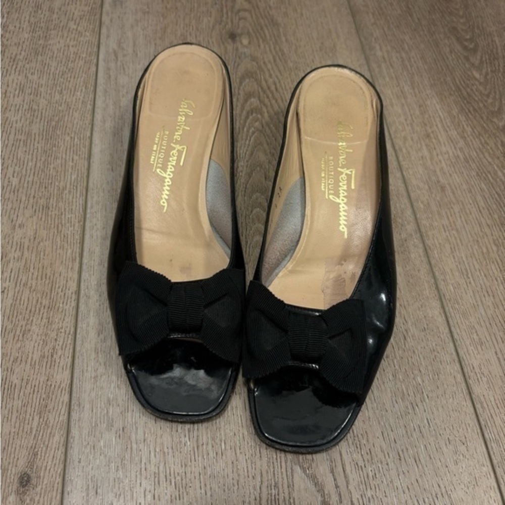 Salvatore Ferragamo Patent Leather Bow Accents  Block Heels Slides